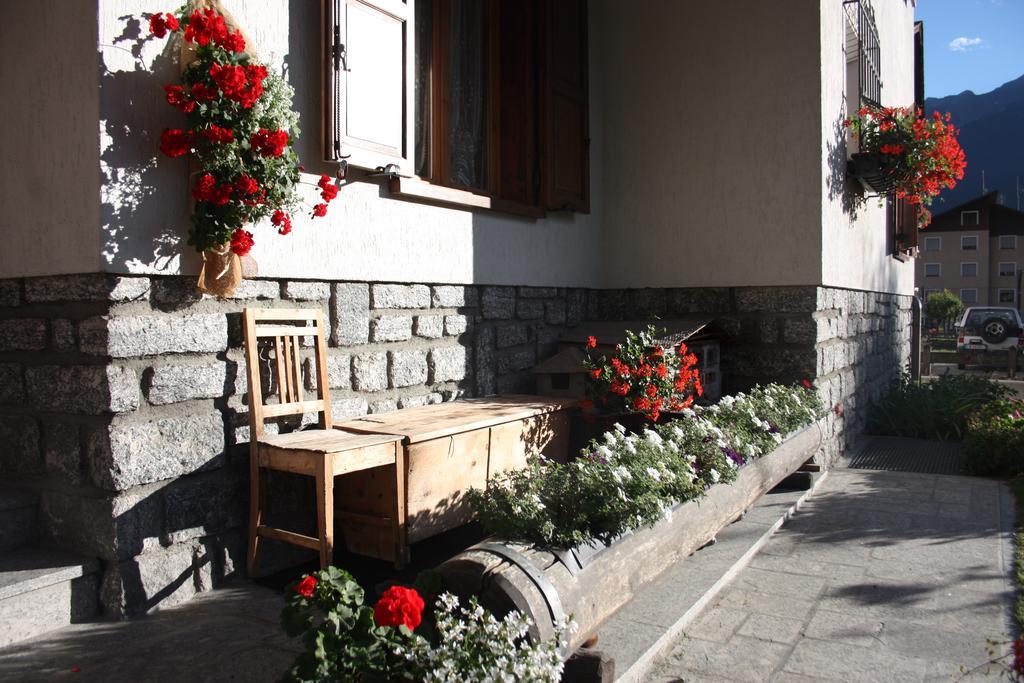 Chalet Stelvio Bormio Exterior photo